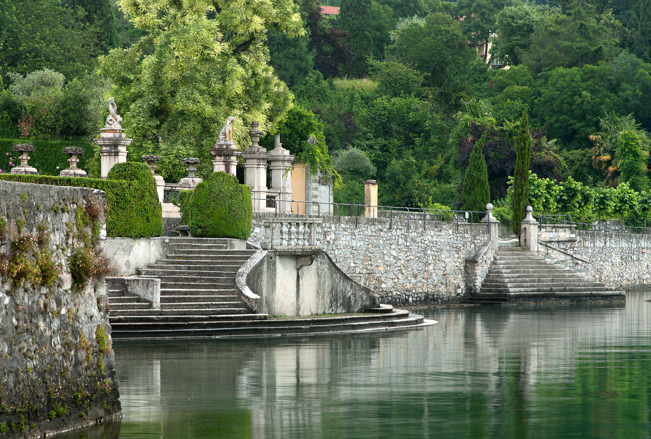 Villa Sola Cabiati — lake view
